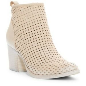 Dolce Vita Kenyon White Wash Ankle Boots